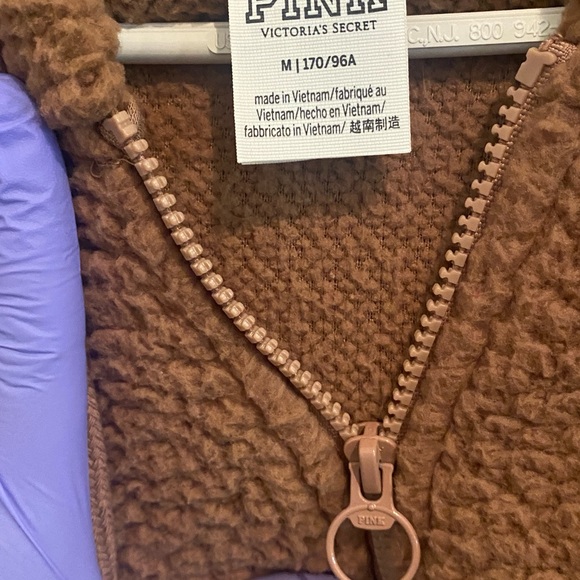 PINK VICTORIA SECRET TEDDY HOODIE - Picture 3 of 3